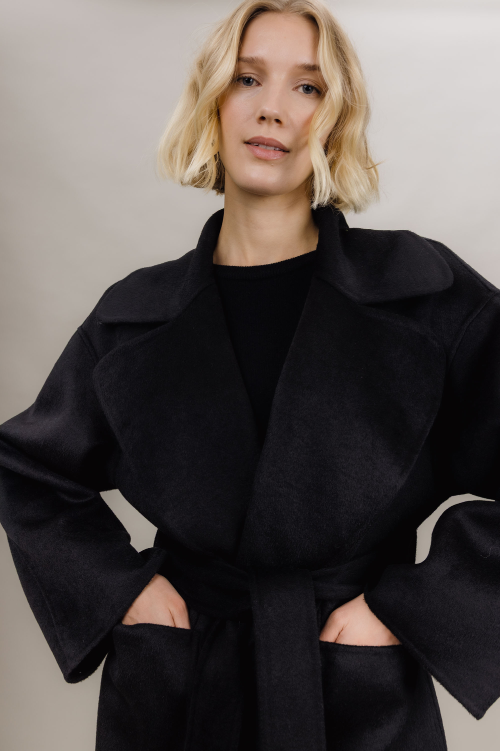 Urban Pioneers Female Ulla Coat COAT BLACK