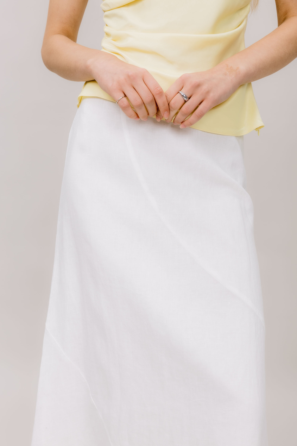 Urban Pioneers Female Valeria Skirt SKIRT WHITE