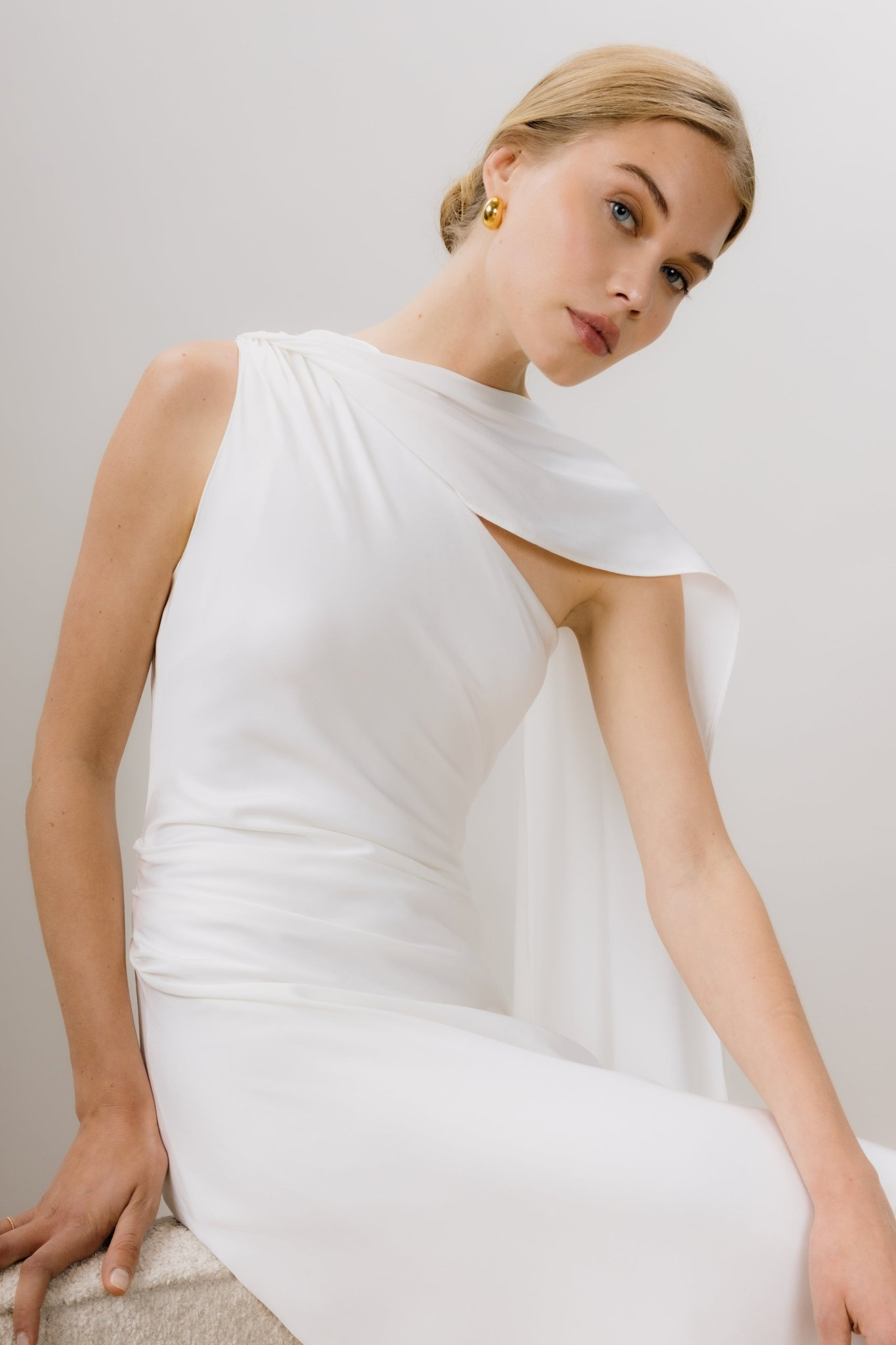 Barola Dress fra Urban Pioneers
