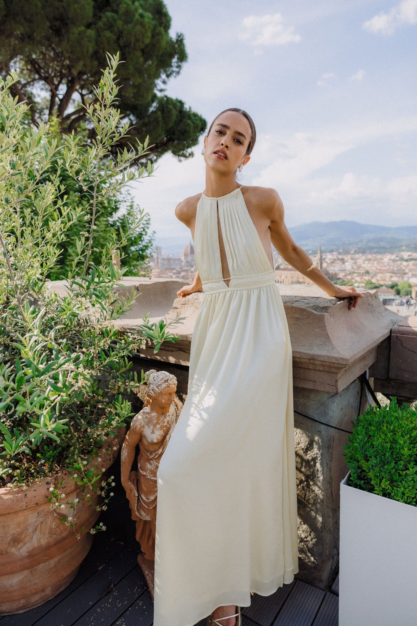 Lillibeth Dress - PASTEL YELLOW fra Urban Pioneers