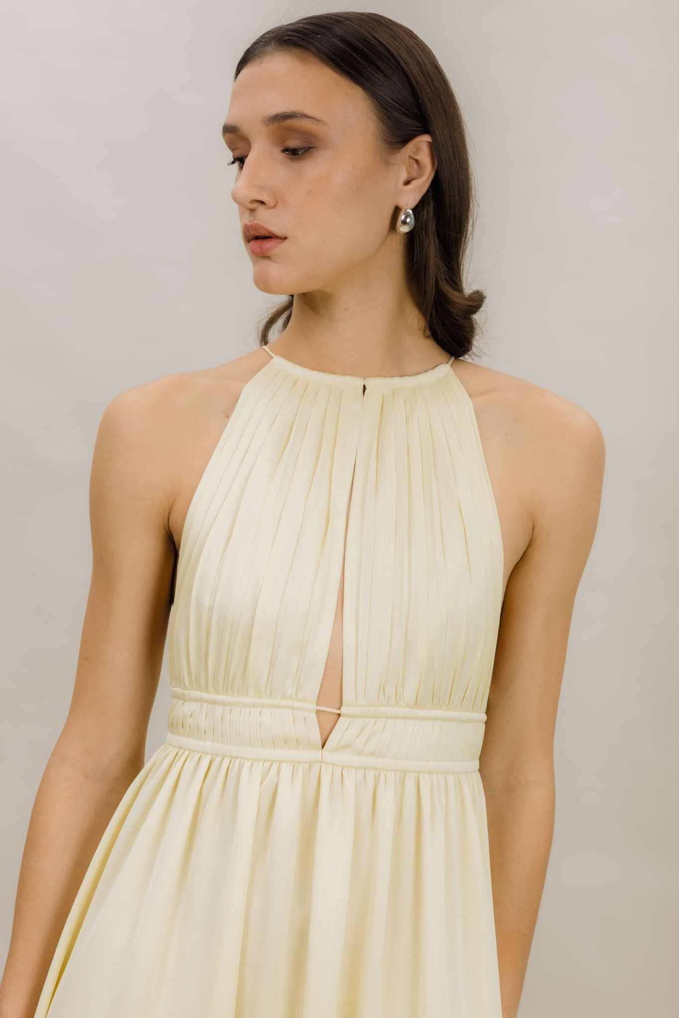 Lillibeth Dress - PASTEL YELLOW fra Urban Pioneers