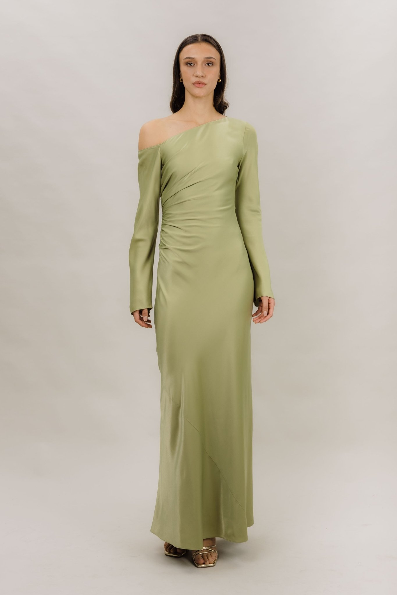 Montana Dress - SAGE GREEN fra Urban Pioneers