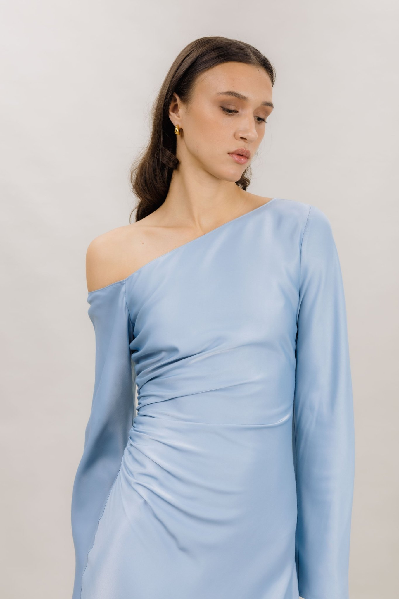 Montana Dress - SOFT CHAMBRAY fra Urban Pioneers