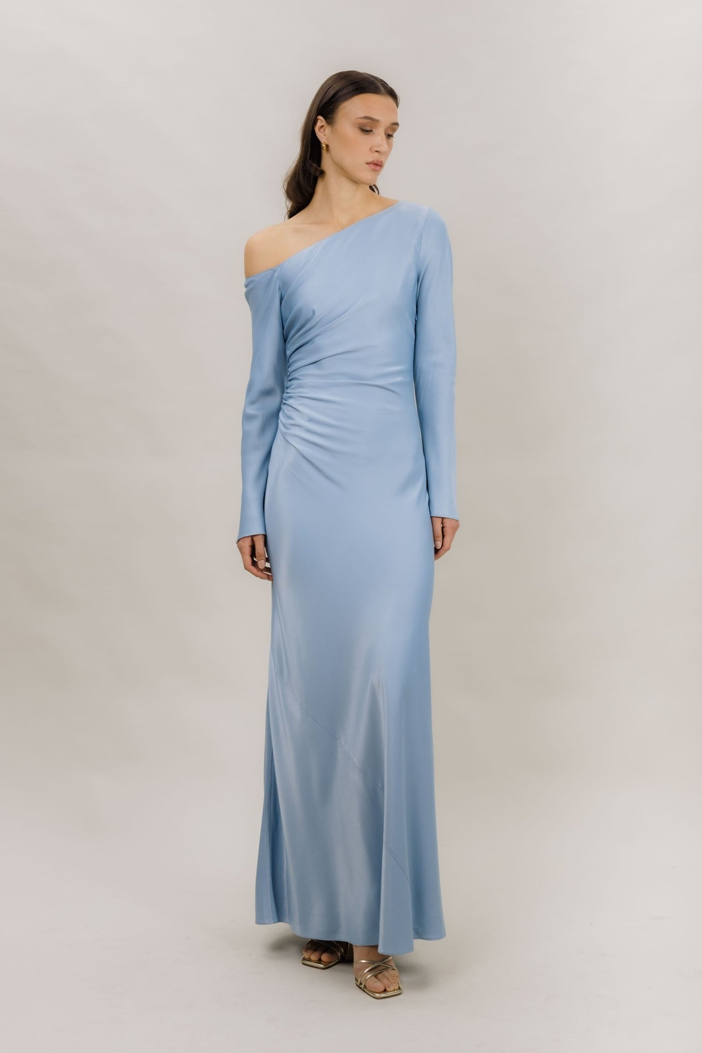 Montana Dress - SOFT CHAMBRAY fra Urban Pioneers
