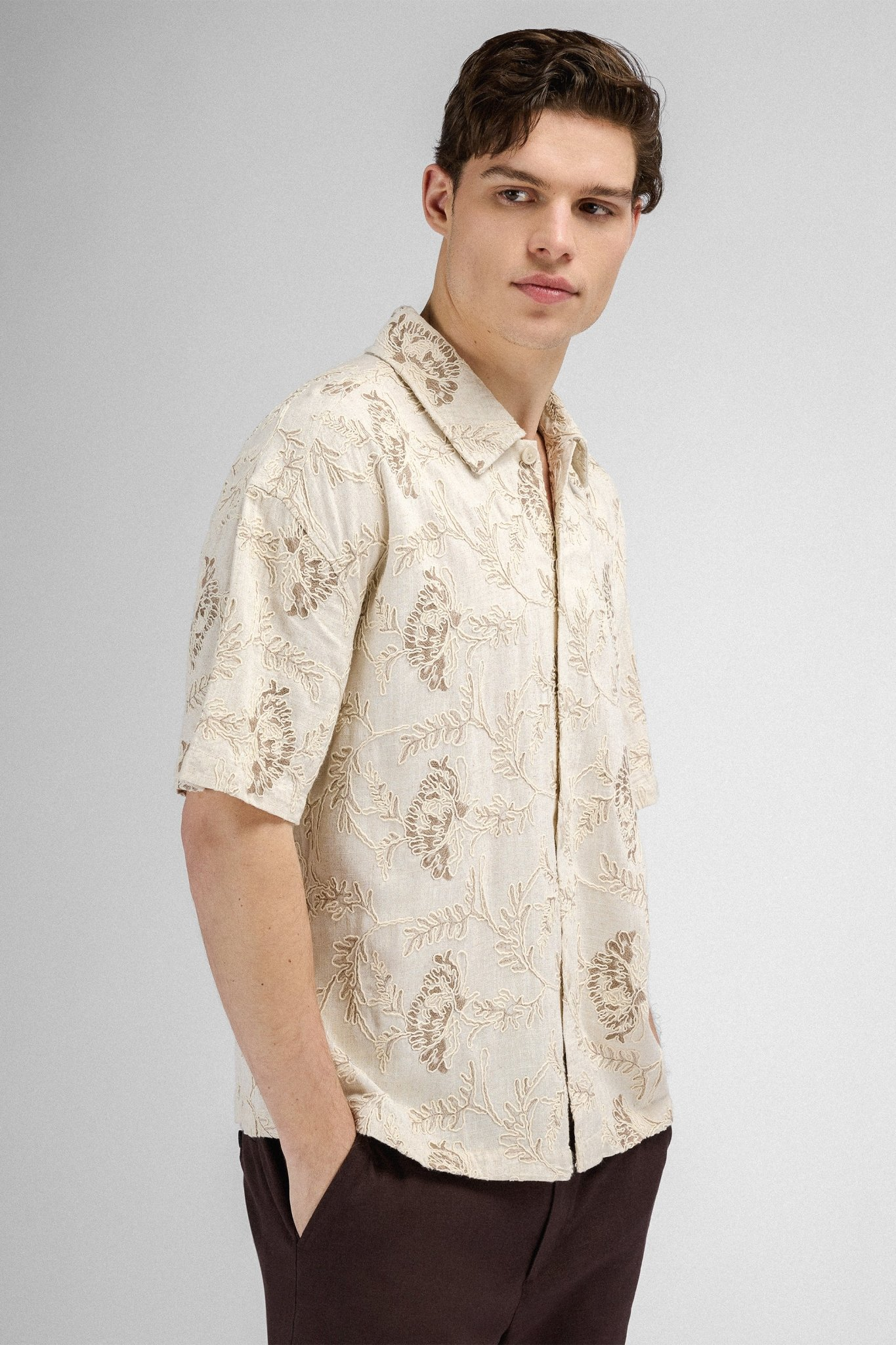 Ricci SS Shirt fra Urban Pioneers