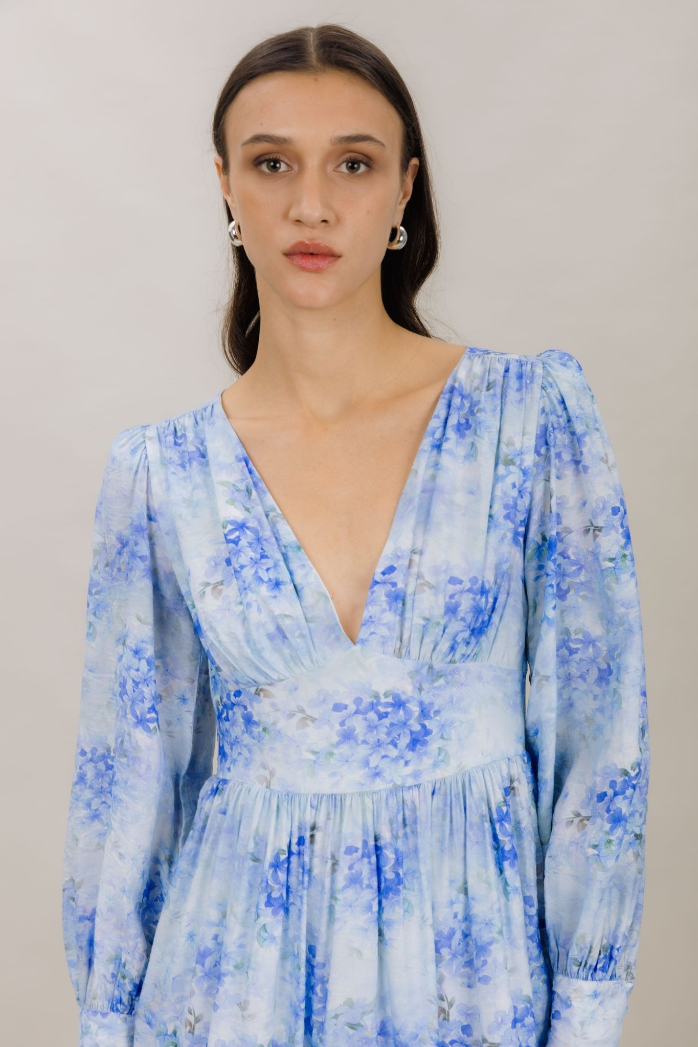 Sasha Dress fra Urban Pioneers